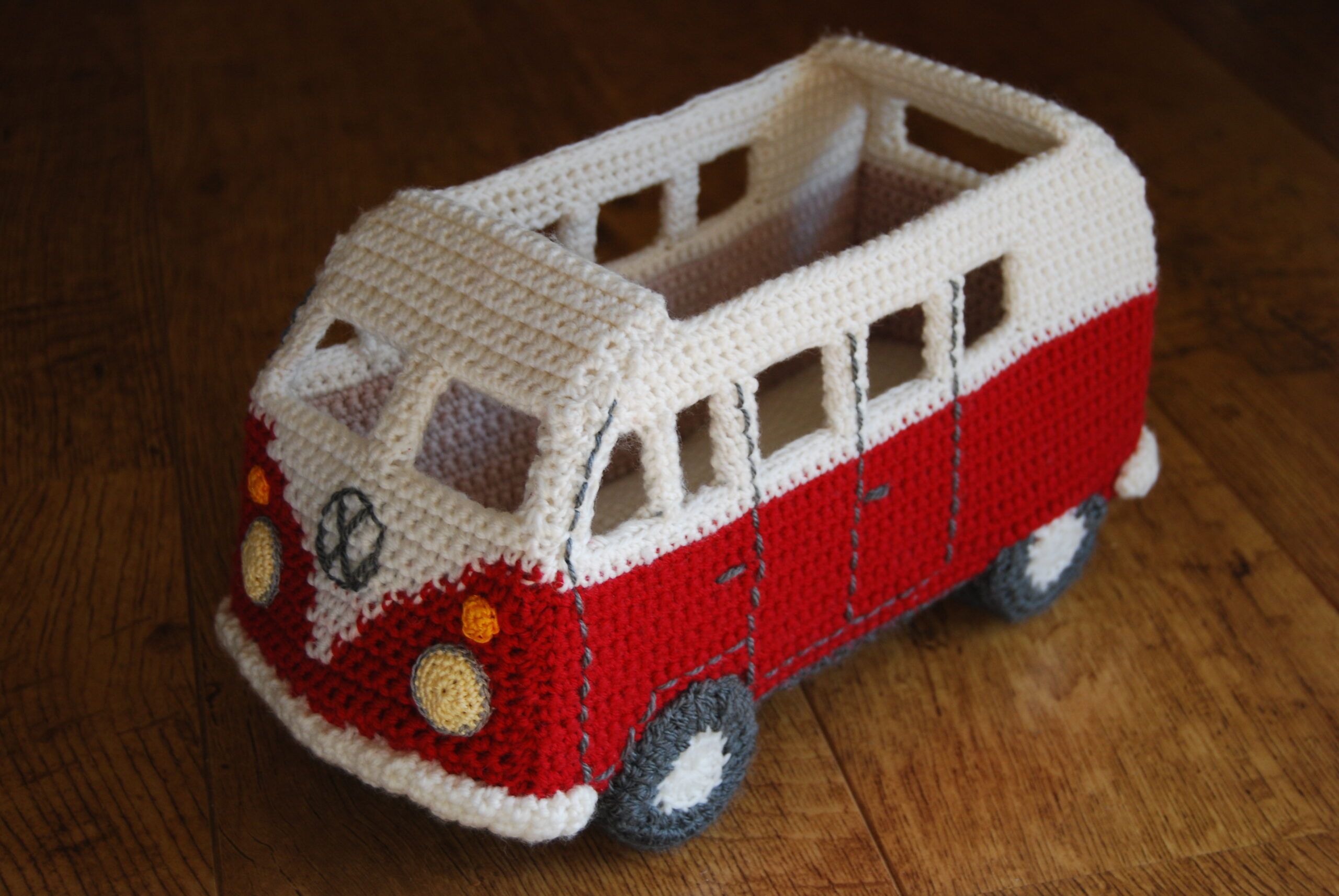 Crochet your own Campervan