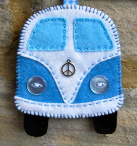 Make yourself a felt Campervan Decoration