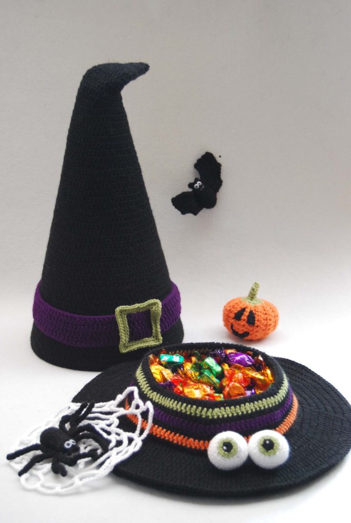 witches-hat-with-sweets-and-extras